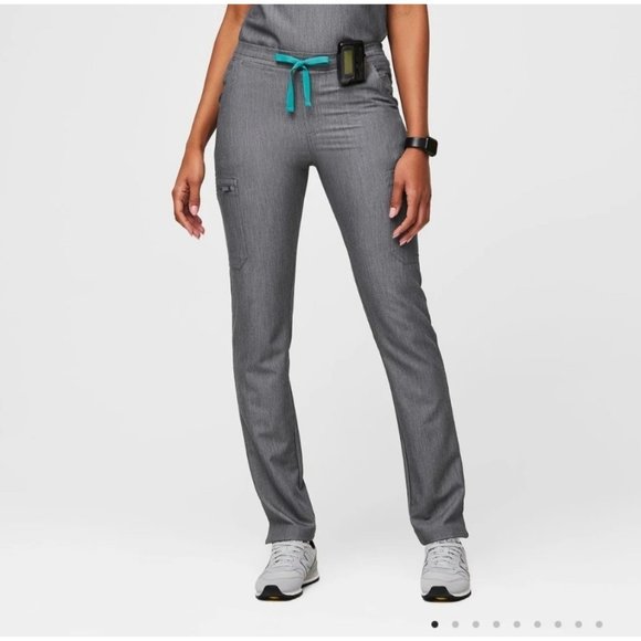 Figs Pants - Figs YOLA Skinny Scrub Pants in Graphite